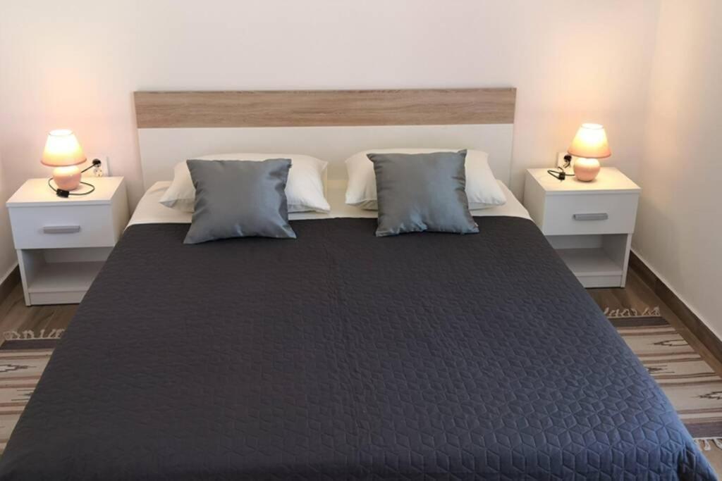 Apartment Vesna For 2, Free Parking And Wi-Fi Пула Экстерьер фото