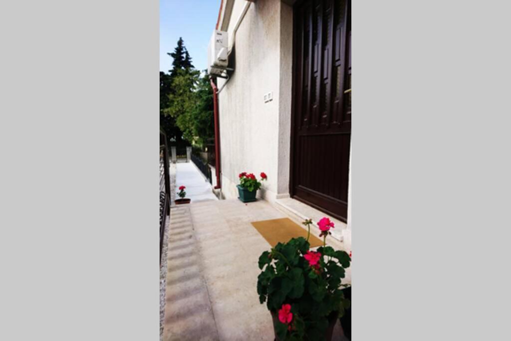 Apartment Vesna For 2, Free Parking And Wi-Fi Пула Экстерьер фото